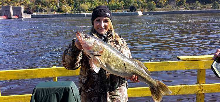 Clements Fishing Barge Mississippi River Fishing In Genoa Wi